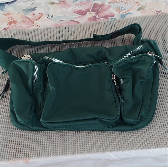 IVY PARK - Picture 2 of 3